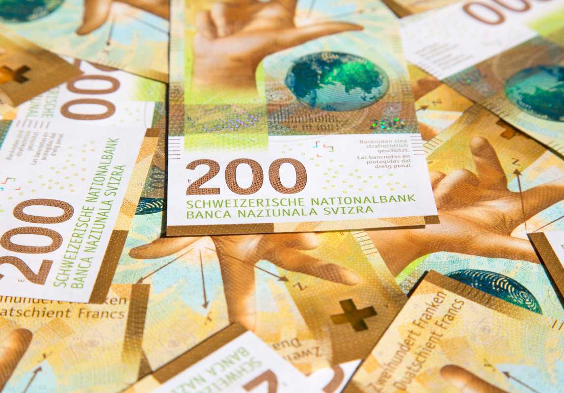 Paris: Best CHF to EUR Currency Exchange Rates - Swiss franc | MoneyMo